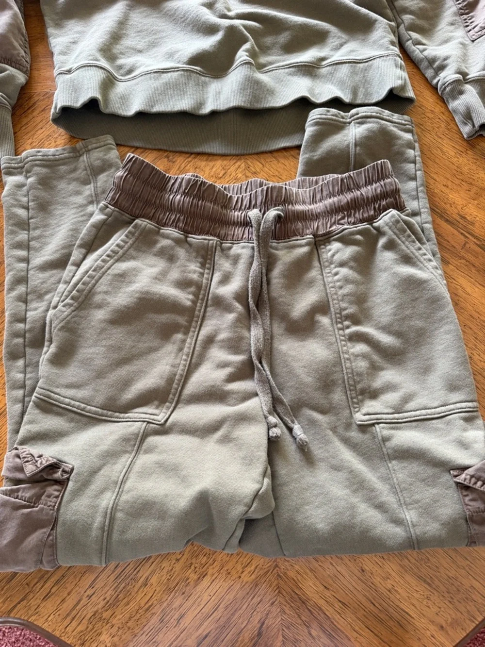 Fabletics Army Zuri Matching Set